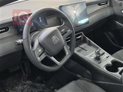 بی وای دی Qin Plus